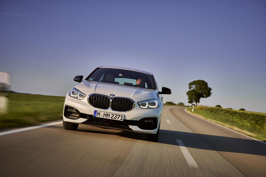  BMW 118d Sportline (F40) 2019 года  (WW) (фото 11 из 89)